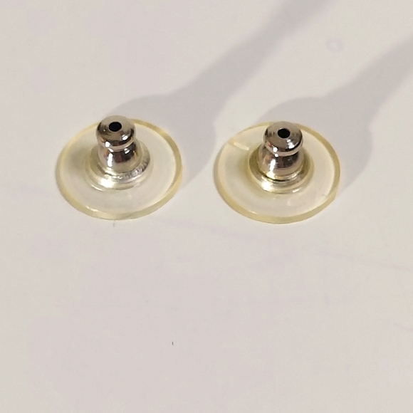 Berebi Red Geometric Metal Circular Disc Stationary Earrings - Picture 6 of 12